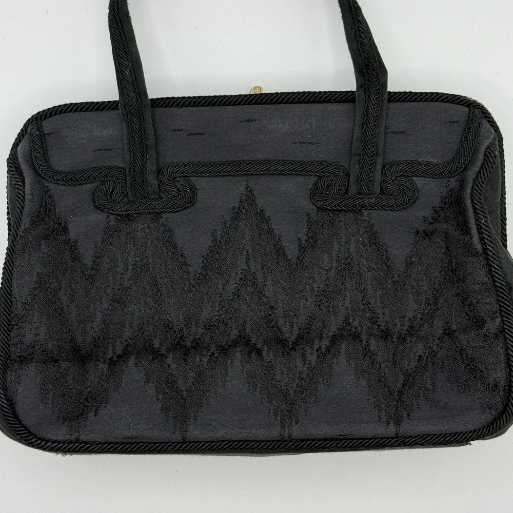 Vtg Cesare Piccini Black Bag Embroidered Motif Push Lock Made in Italy‎ *read